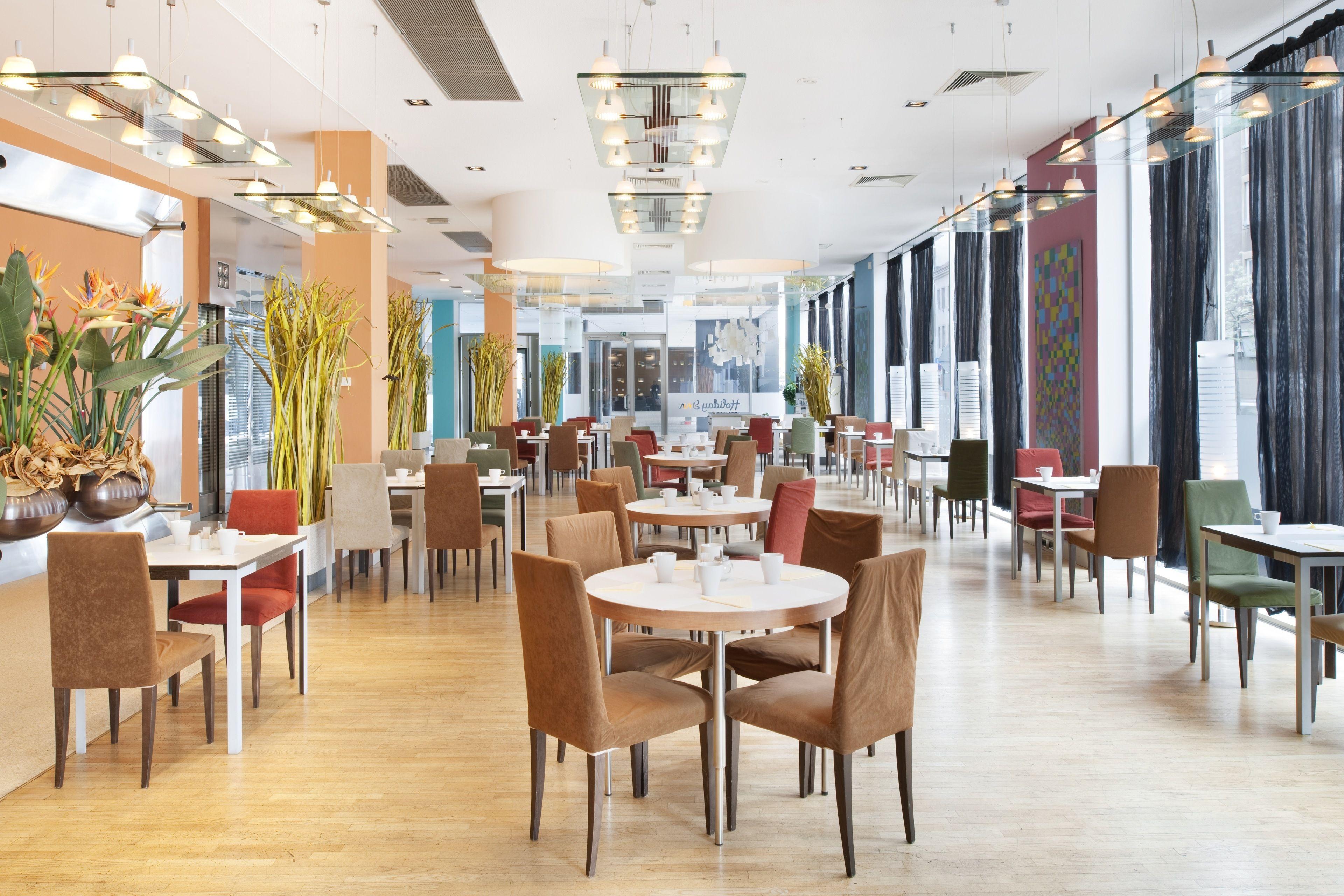 Holiday Inn Prague By Ihg — Photos 1